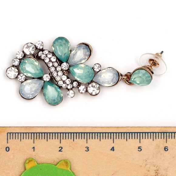 Last 1! Crystal vintage Bridal statement Earrings - Picture 4 of 7